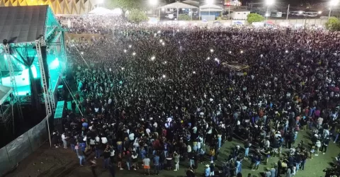 Foto35-Show-do-artista-Jao-lota-area-externa-do-Cear-22ago22-Tete-Viviani-2048x1065