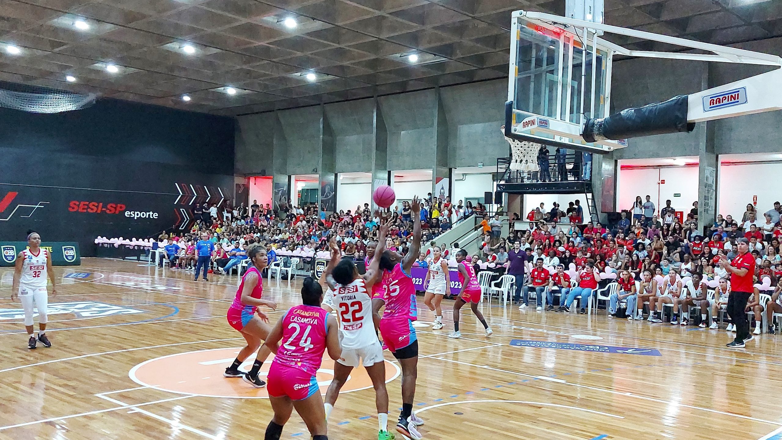 SESI - Araraquara - Sesi Araraquara é campeão Paulista de Basquete Feminino