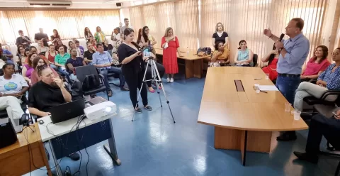 foto015-Prefeito-Edinho-durante-lancamento-do-Protocolo-de-Atendimento-as-Mulheres-Vitimas-de-Violencia-20mar23-Tete-Viviani-2048x1060